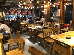 大堂-聚点串吧·北京烧烤(赵登禹路店)