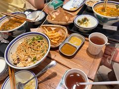 -云阿蛮云南生烫牛肉米线(奉贤路店)