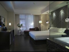 -桔子酒店(上海西藏北路地铁站店)