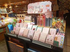 零售区-猫的天空之城概念书店(苏州诚品店)