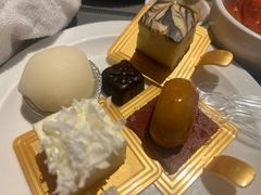 -半岛翡丽海鲜自助餐厅(观风亭店)