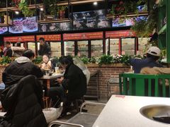 -钢管厂五区小郡肝串串香(蜀都万达店)