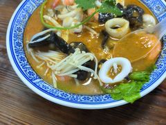 -亚忠小吃店(曾厝垵店)