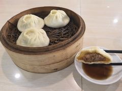 -老西白点心店