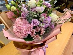 -谷莠子花艺气球派对·绿植造景·花艺沙龙(东海缤纷天地店)