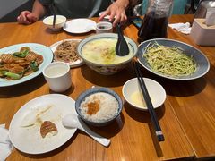 -hallch 好吃餐厅(全运村中央广场店)