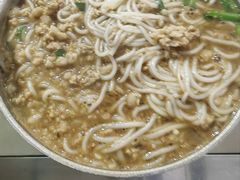 -正宗杨记普洱酸醋米线(总店)