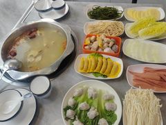 -光头药膳鸡(莱茵小镇店)