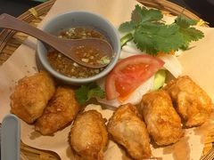 -大头虾越式风味餐厅(光明广场店)