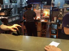 -麦当劳(南京路2店)