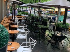 露天位-81BAKERY(大学路店)