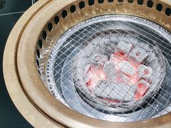 -山川小町·极番烧肉(新地假日广场店)