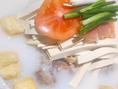 -小乌猪·金华筒骨煲(永盛购物广场店)
