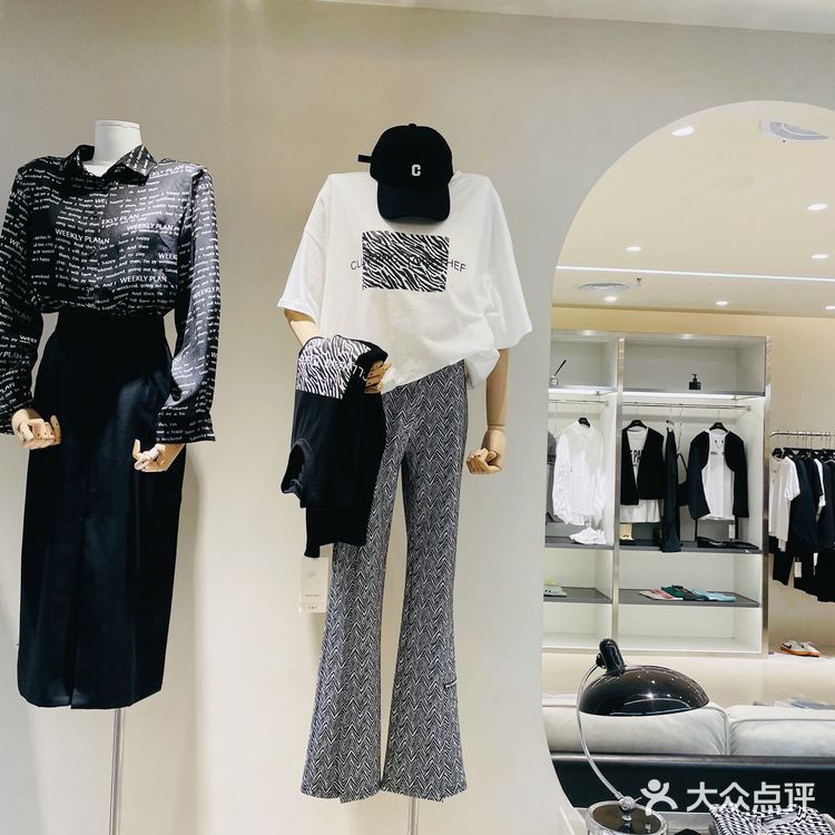 APM服装市场号称广州东大门，春夏新款上市，快来～