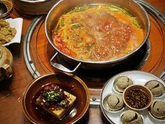 -快活林酸汤鱼鲜品火锅店(甲秀楼店)