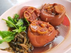 -Kha Mu Charoensang(Silom)