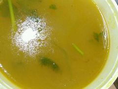 牛肉汤-小杨生煎(成山巴黎春天店)