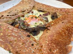 鸡蛋蘑菇熏肉荞麦可丽饼-RAC BAR(安福路店)