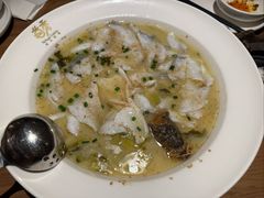 鲈鱼酸菜鱼-首秀·四川料理(星耀101店)