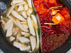 -鸿姐老火锅(疁城新天地店)