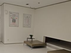 -卡罗酒店(东门晒布地铁站店)