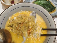 -蟹黄鱼·海派深夜面馆(巨鹿路店)