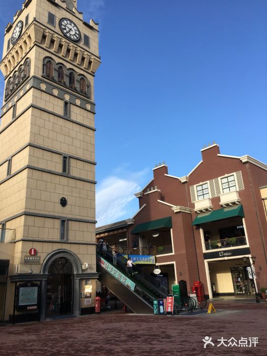 王府井奥莱临潼小镇(临潼店)图片