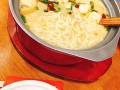 -周鱼小馆石锅酸菜鱼(活力汇店)