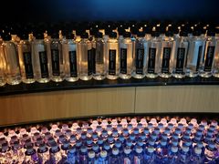 -涨巢·潮玩水疗局