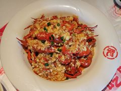 -肥肥虾庄·金牌油焖大虾(汉街SKP店)