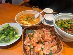 -老滇山寨•云南特色菜•地方菜•民族风情歌舞表演(金碧店)