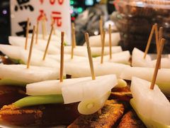 -六合夜市
