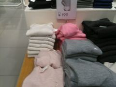 -H&M(鹏欣水游城店)