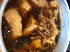 红汤辣馄饨-聚成源(芦庄店)