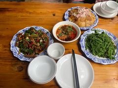 -杨老大生皮白族菜