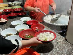 -张阿三馄饨店
