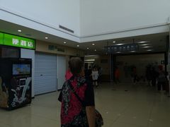 -窦店服务区-停车场