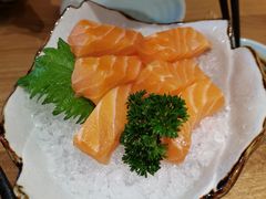 三文鱼刺身-初居食屋日式料理(万象城购物中心店)