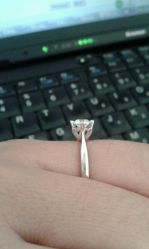 -威德钻石-克拉钻大本营(南京东路店)