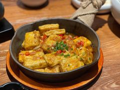 蒜香火腿包浆豆腐-云海肴·汽锅鸡·云南菜(美罗城店)