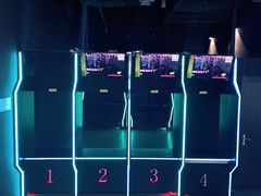 -世代星球·保龄球·镭战真人CS·团建(杨浦店)