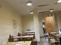 -蟹家大院 · 独揽江景(滨江店)