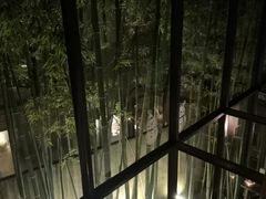 -穹六人间 people 6(岳阳路店)