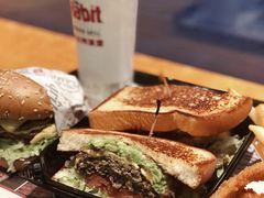 圣塔芭芭拉经典牛肉特堡-The Habit Burger Grill 哈比特汉堡(复兴soho店)