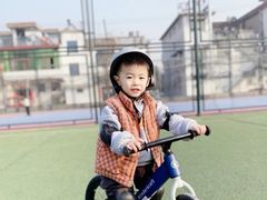 -八爪矩阵极限运动馆·儿童平衡车·感统训练(南海子公园校区)