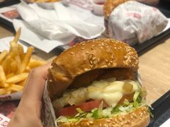 -The Habit Burger Grill 哈比特汉堡(爱琴海店)