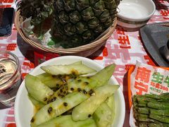 -威记烧嘢·南宁烧烤·超级生牛(绿地店)