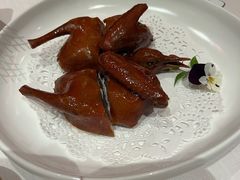 港式烤乳鸭-东富酒家(龙湖西溪天街店)