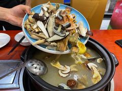 -菌之家·专业纯野生菌火锅·特色炒菌
