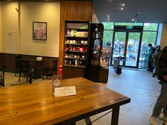 大堂-星巴克(湖州梅地亚广场店)